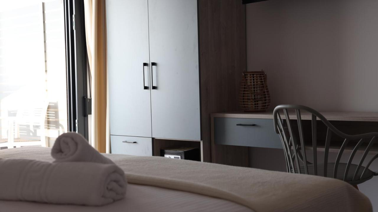 Nautico Rooms เกราโมตี ภายนอก รูปภาพ
